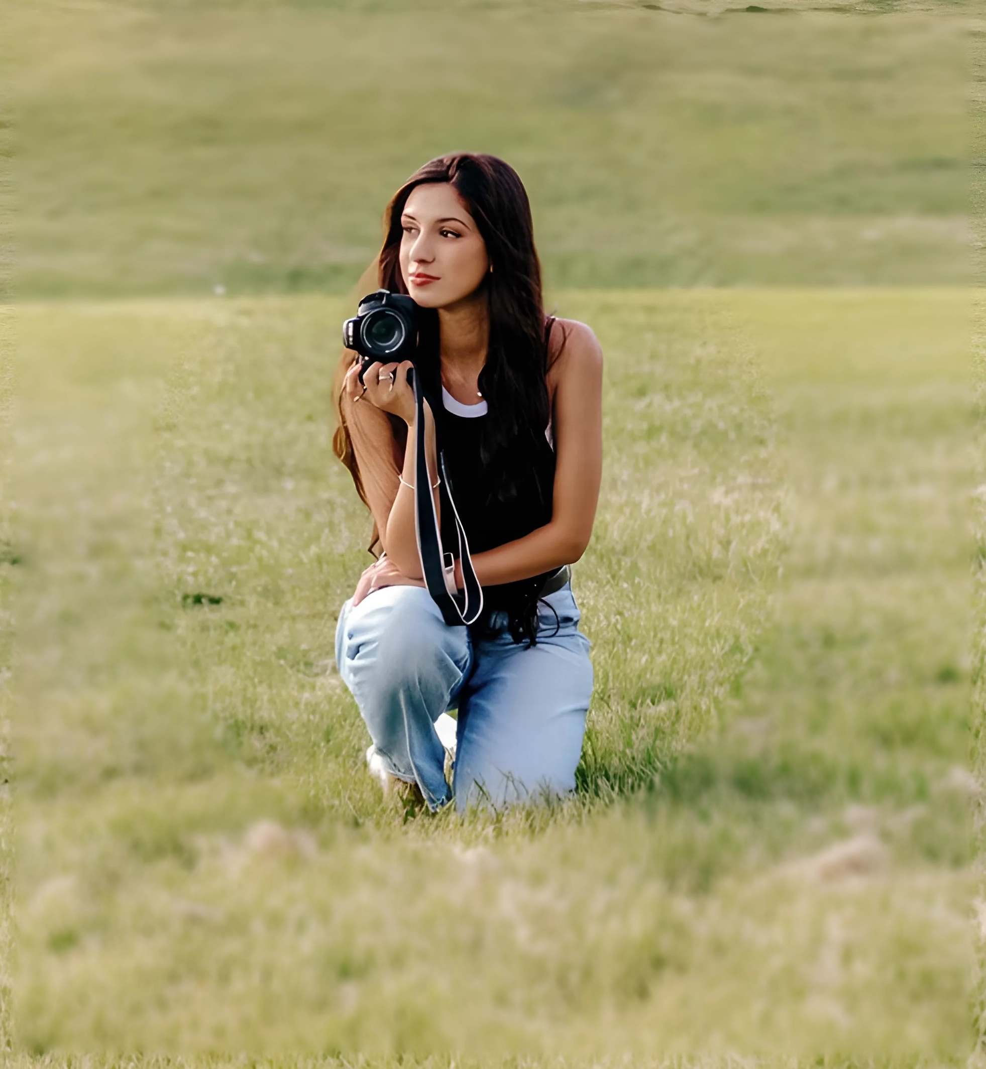 Laura Annell holding her camera